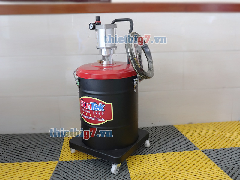 Máy bơm mỡ dùng khí nén 40 lít Suntek STBM-40L