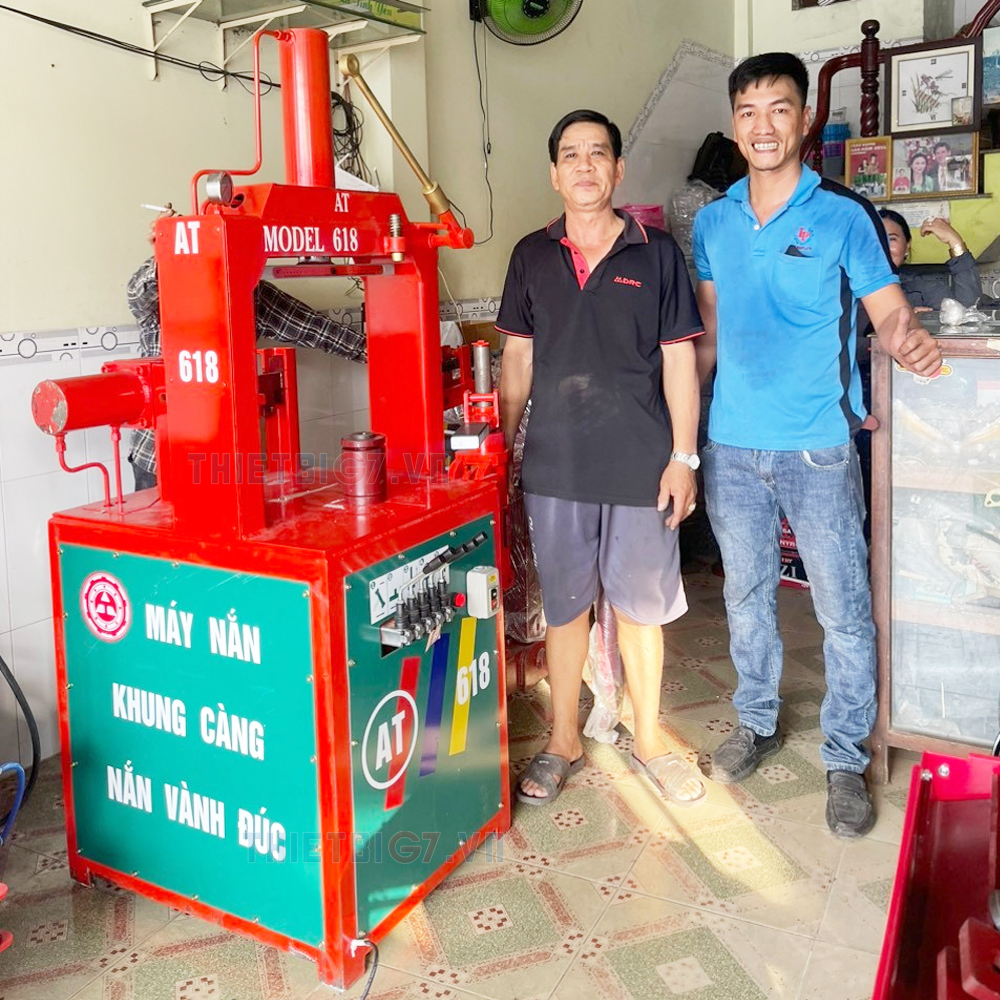 may-nan-khung-cang-xe-may-at-618_1
