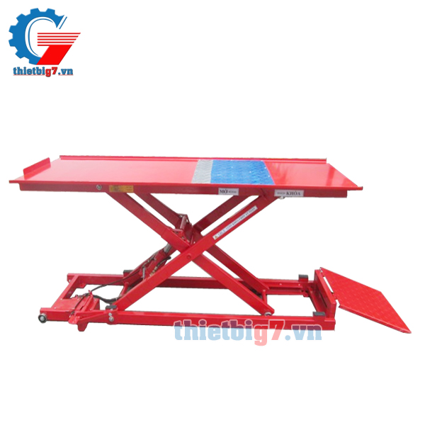 Bàn Nâng Xe Máy Đạp Chân