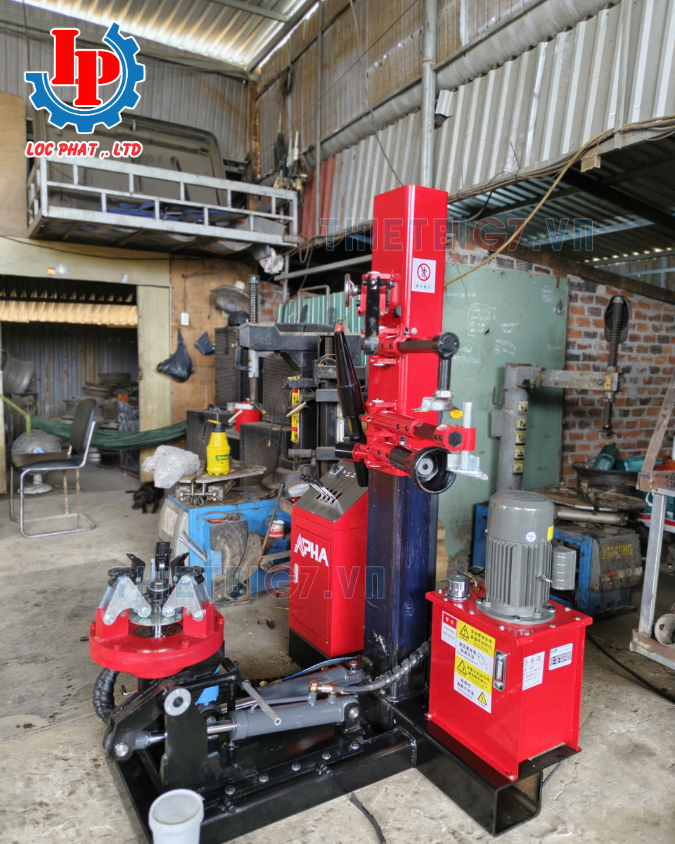 MÁY THÁO LẮP LỐP XE TẢI ĐA NĂNG ALPHA MODEL AL-1300