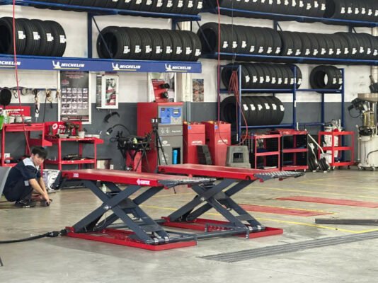 BÀN GIAO CẦU NÂNG DI ĐỘNG KIỂU XẾP SUNTEK