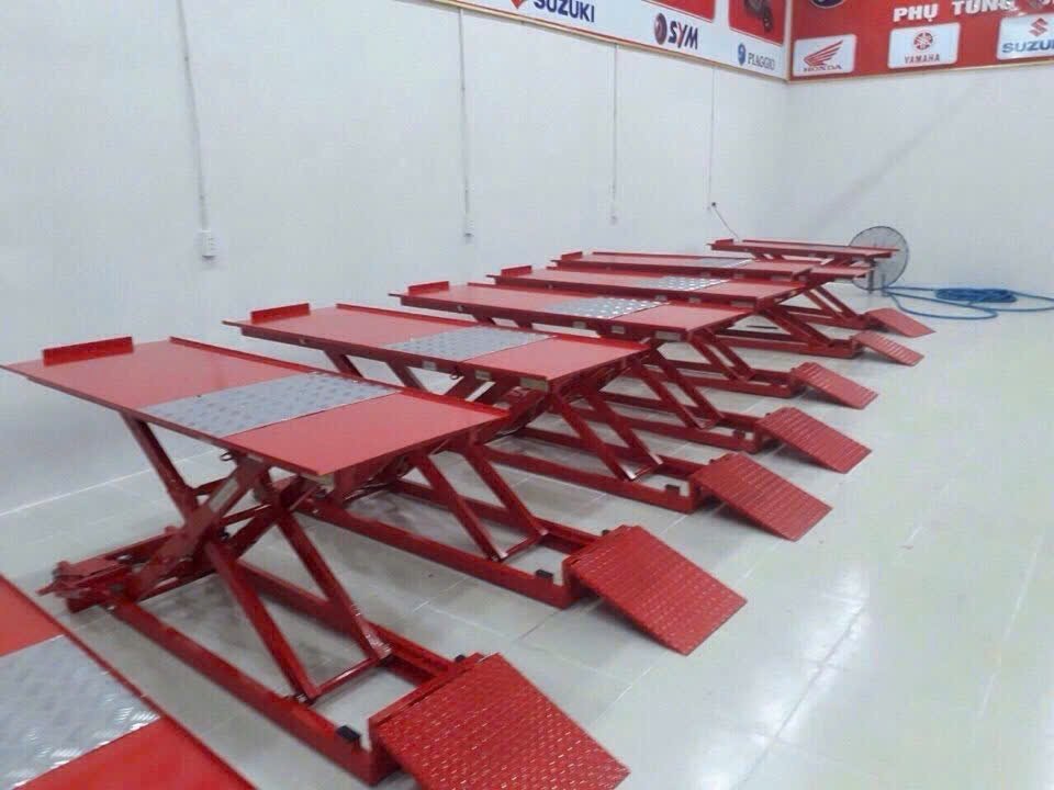 Bàn nâng xe máy điện và cơ T200A được sử dụng rộng rãi