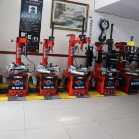Các Dòng Máy Tháo Lốp