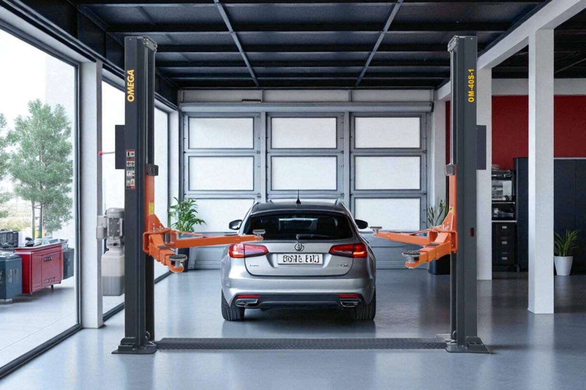 cầu nâng 2 trụ giá rẻ chất lượng cao cho garage hoặc tiệm sửa chữa ô tô