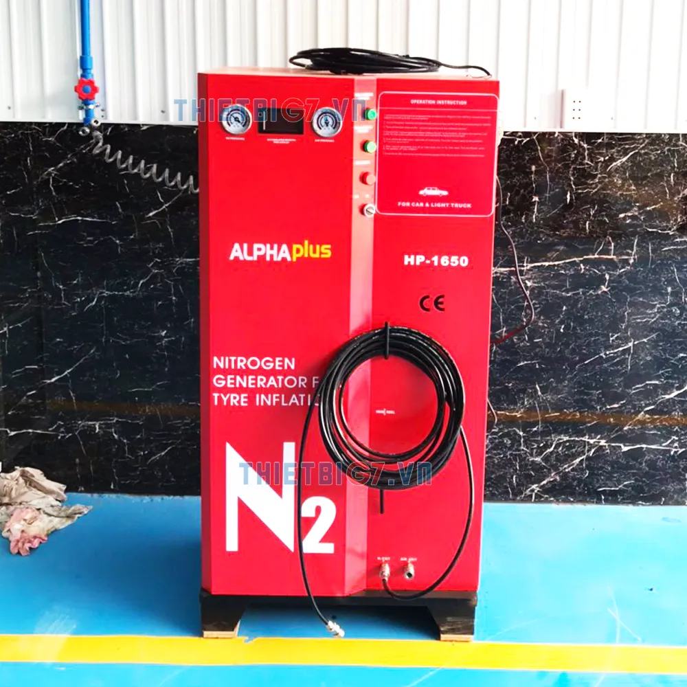 Thiết bị bơm khí ni tơ giúp lốp xe ô tô ổn định áp suất