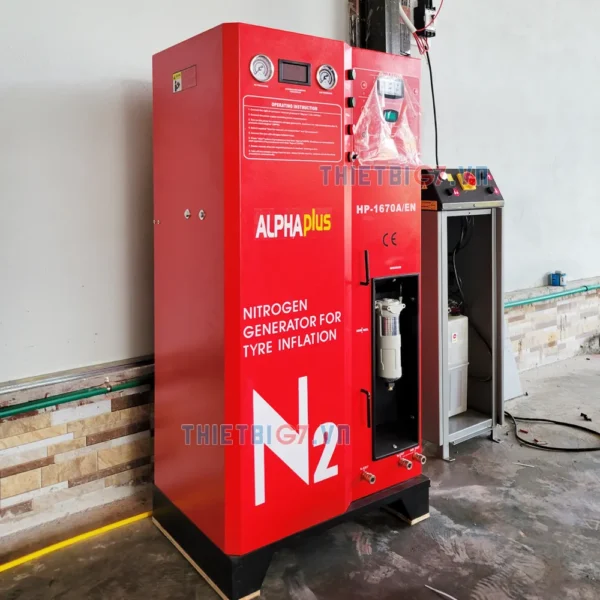 Thiết kế chuyên nghiệp, bắt mắt với màu đỏ chủ đạo