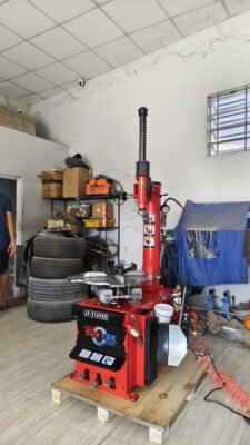 Bàn giao máy tháo vỏ xe SUNTEK tại quận 12