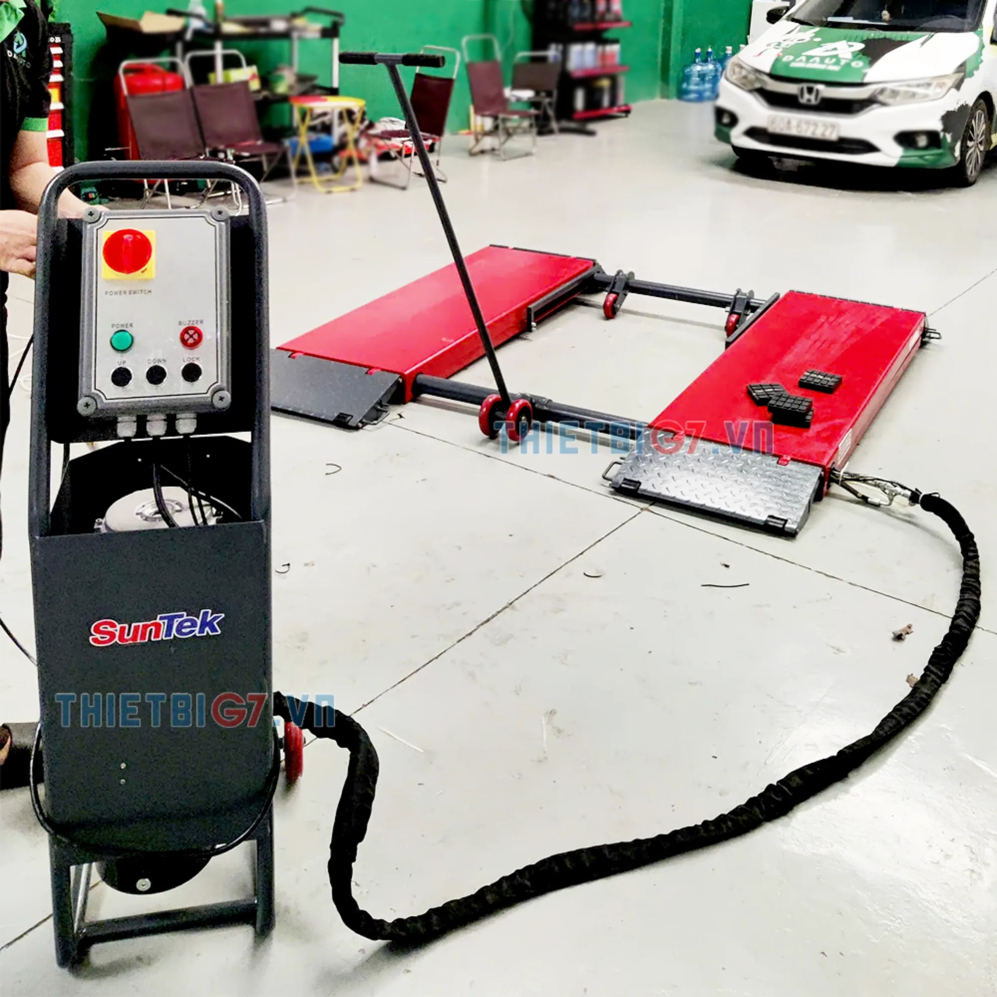 Tính Di Động Cầu Nâng Ô Tô Di Động SUNTEK 3000DX