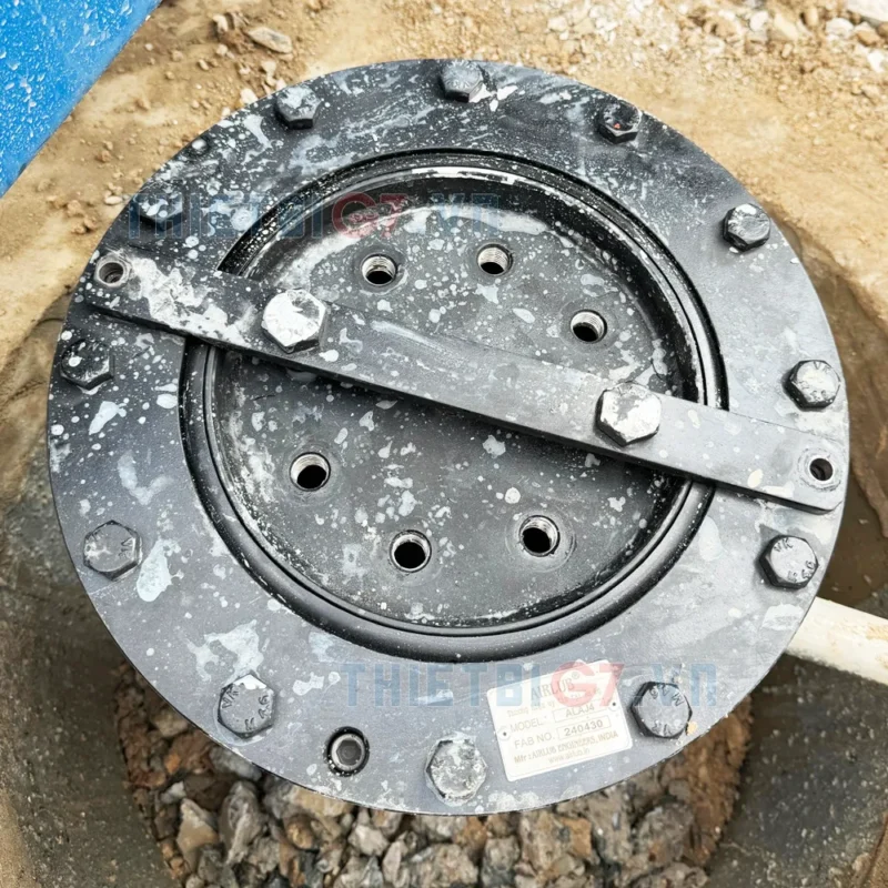 Ty nâng cầu nâng rửa xe 1 trụ được nhập khẩu Ấn Độ