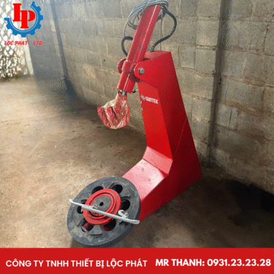 Bàn giao Máy ép vỏ xe tải