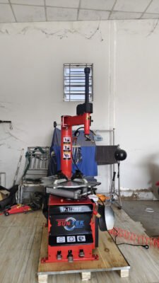 Bàn Giao Máy Tháo Vỏ Xe SUNTEK LP-910 Pro Tại Quận 12