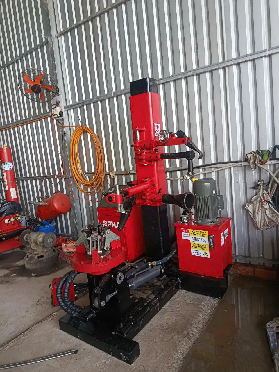 Lắp đặt máy làm lốp xe tải Alpha