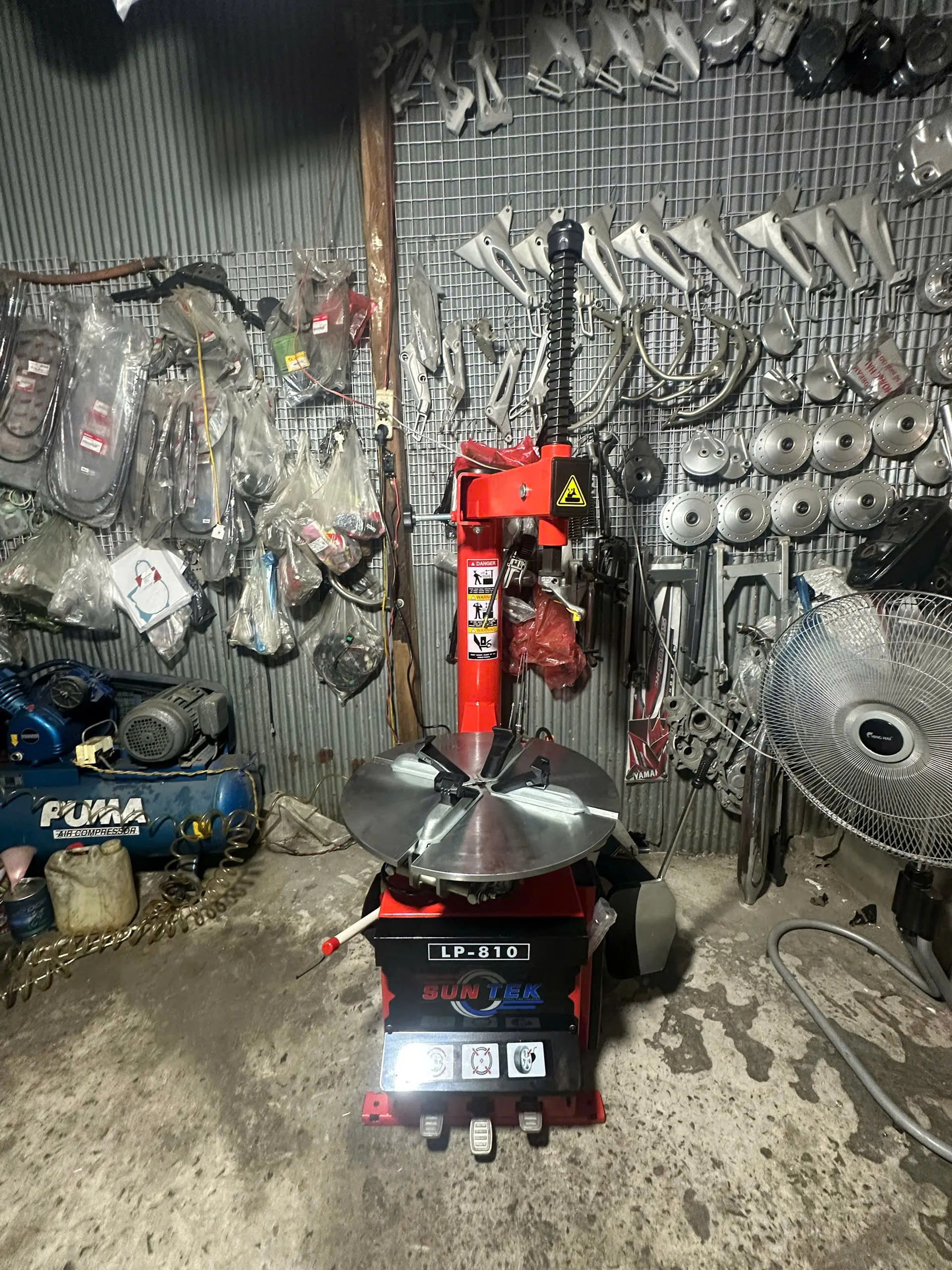 Bàn giao máy tháo vỏ Suntek 810 tại Quận 12