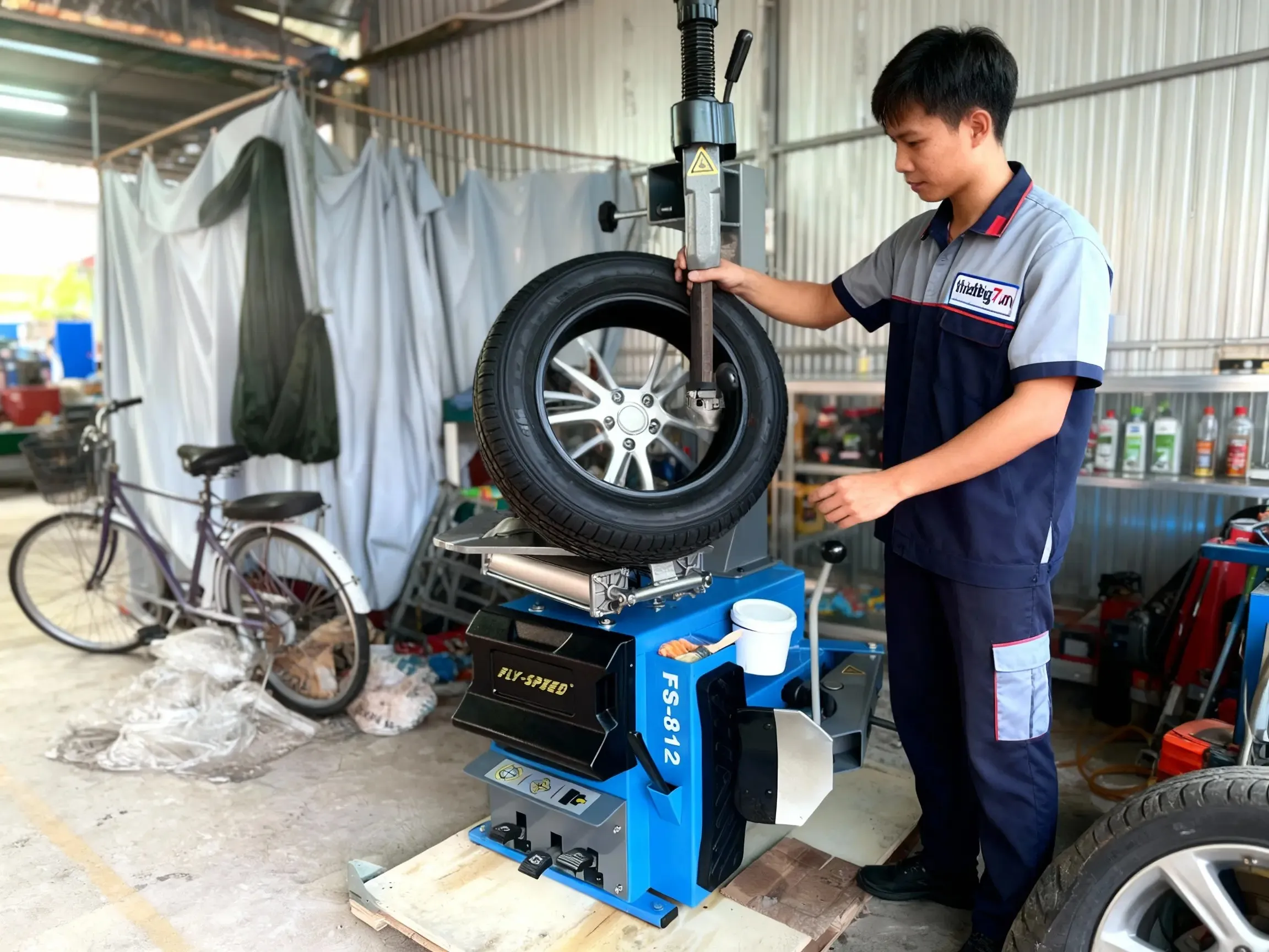 Bàn giao máy Fly-Speed FS-812 tại Bình Dương