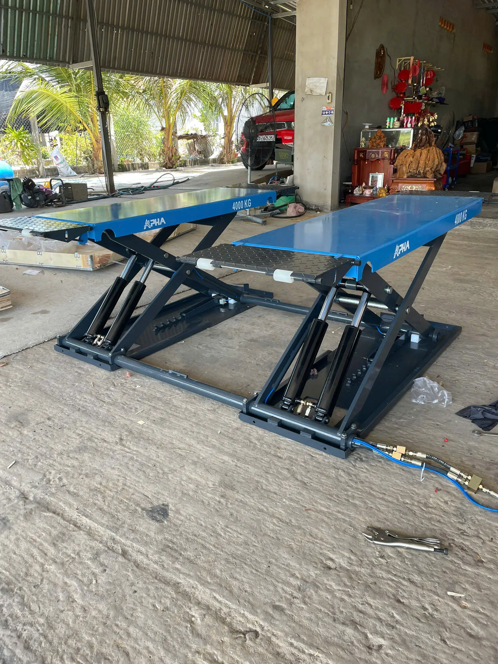 Bàn giao cầu nâng ALPHA AL-4XD tại Vũng Tàu