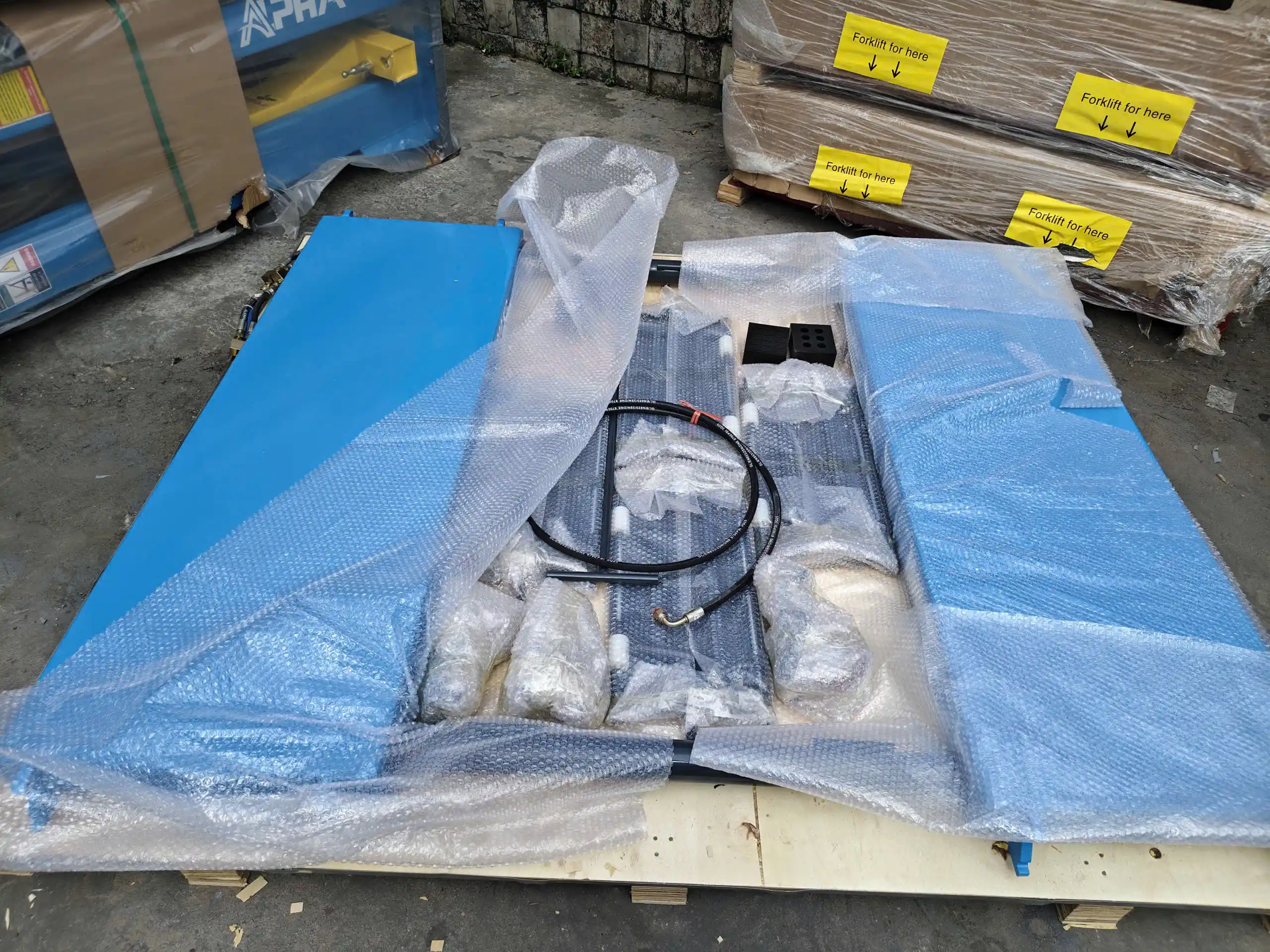 Kho bãi đa dạng cầu nâng 2 trụ, 4 trụ