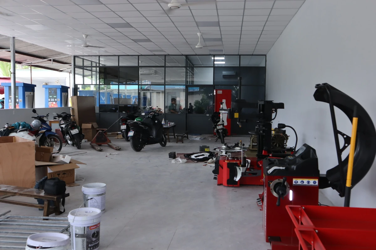 Lễ bàn giao thiết bị gara Lộc Phát tại Xe Nhanh Việt Nam
