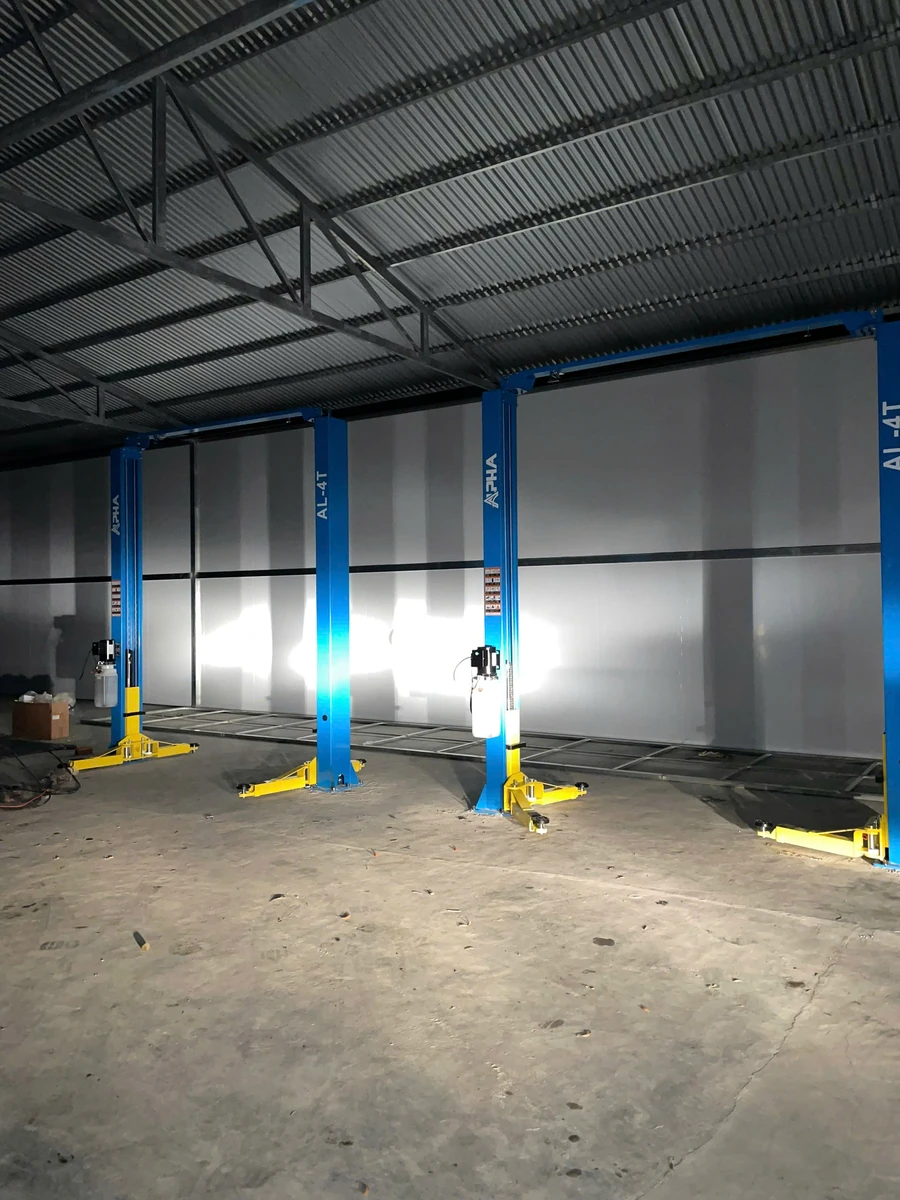 Kho hàng và bảo hành cầu nâng ALPHA AL-4T tại Thiết Bị G7