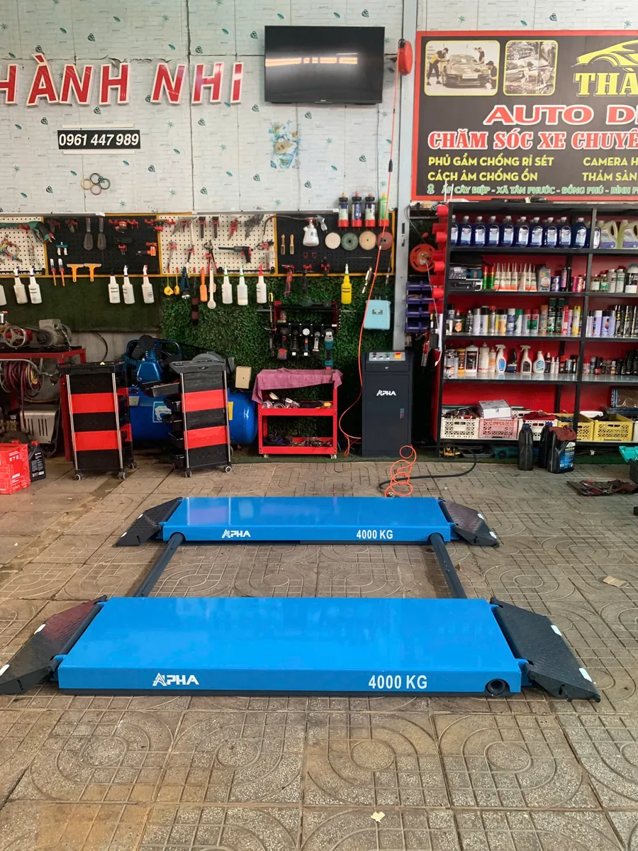 Cầu nâng di động ALPHA AL-4XD 4 tấn tổng thể tại Bình Phước