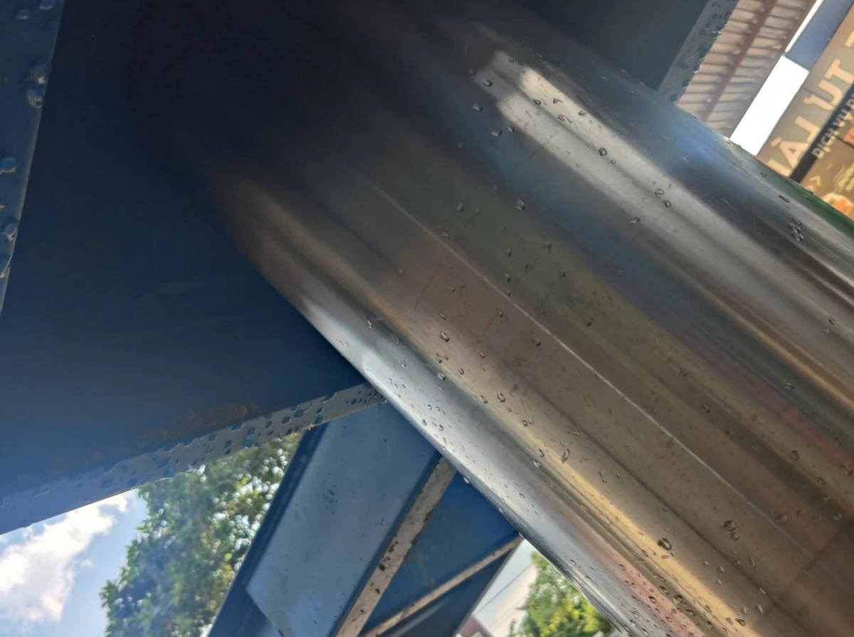 cầu nâng 1 trụ rửa xe rửa xe rửa xe cánh bướm rửa xe 4 tấn