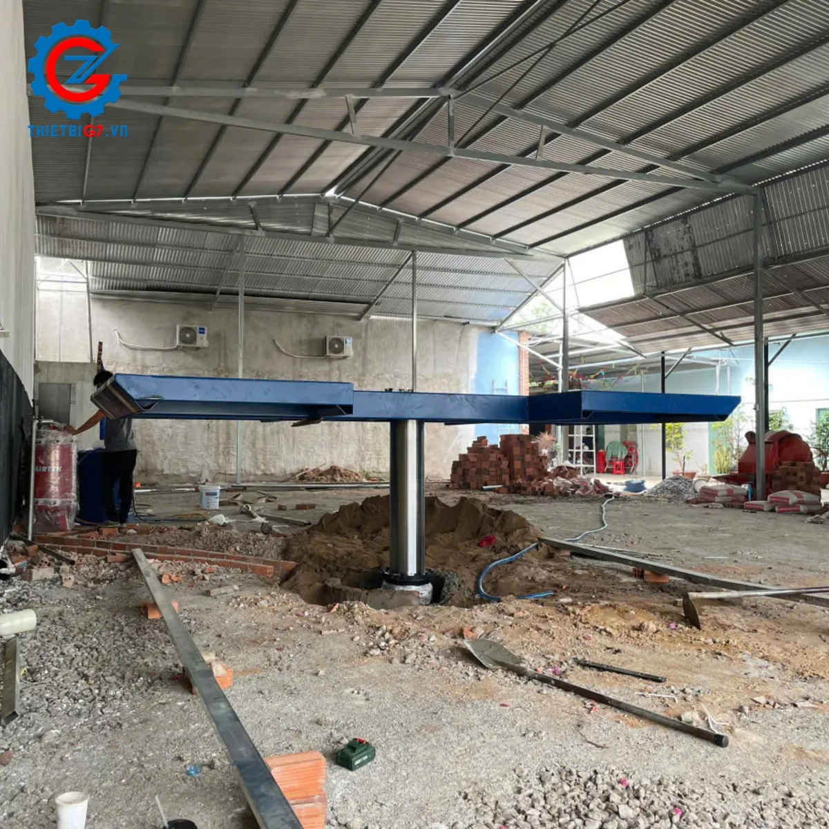 cầu nâng 1 trụ rửa xe rửa xe rửa xe cánh bướm rửa xe 4 tấn