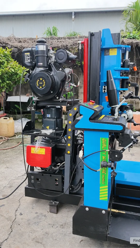 Bố trí động cơ diesel phía sau máy tháo lắp lốp AL-1300-SDL2