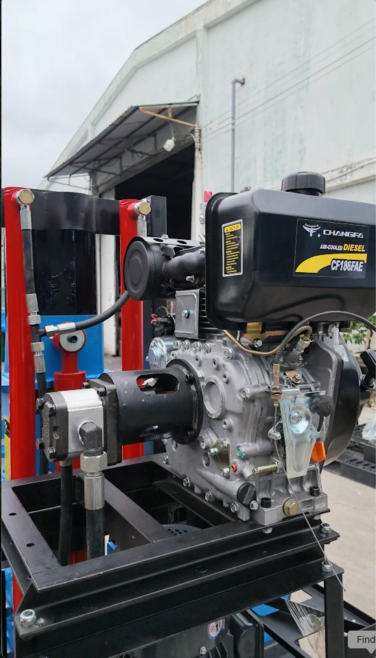 Cận cảnh động cơ diesel trên máy tháo lốp xe tải AL-1300-SDL2