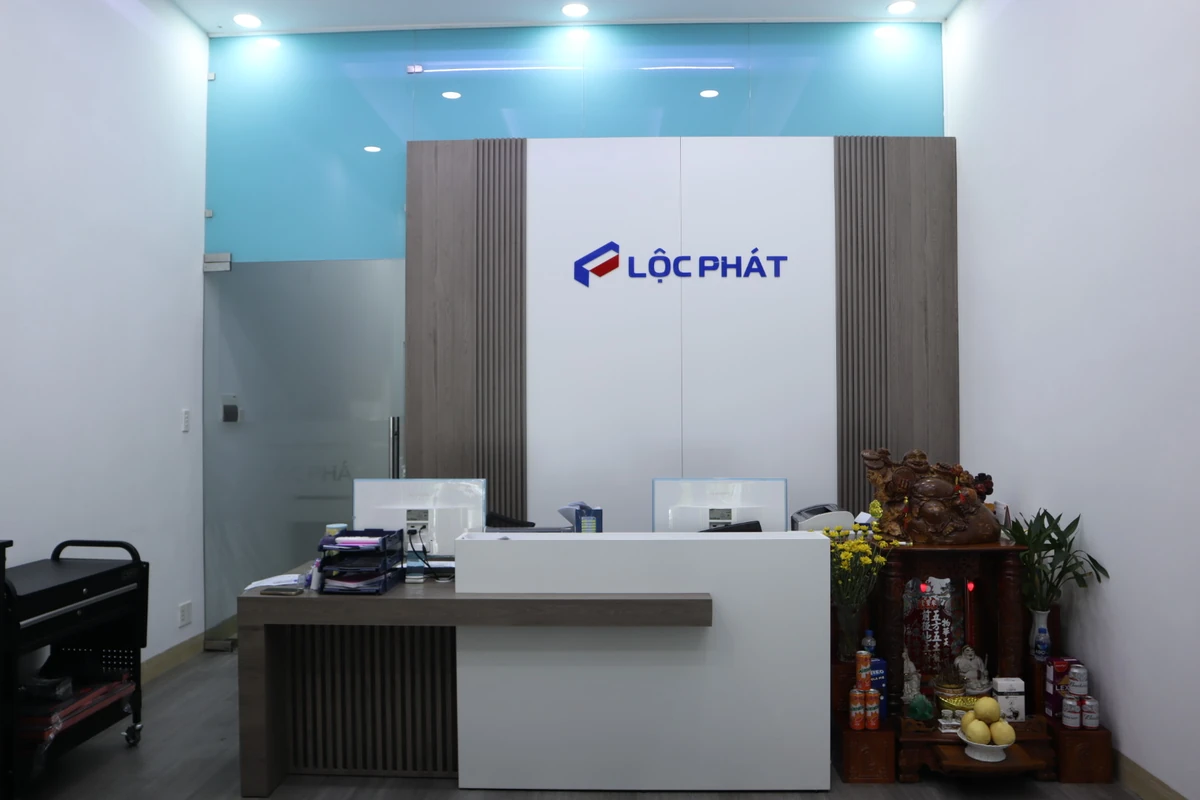 Giới thiệu Thiết Bị G7 qua khu vực tiếp đón tại văn phòng Lộc Phát