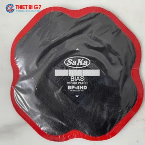 Cận cảnh miếng vá lốp bố chéo SAKA-TECH BP-4HD Heavy Duty 150x150mm dày dặn