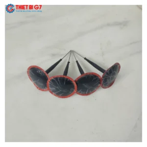 Cận cảnh miếng vá nấm dù SAKA-TECH SM-4.5cm chân bọc cao su lưu hóa ty xỏ kim loại